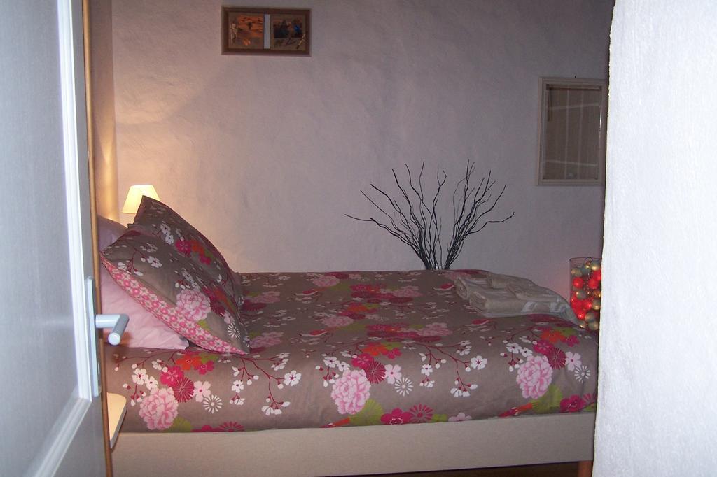 Salomony Chambre D'Hotes Marcols-les-Eaux Camera foto