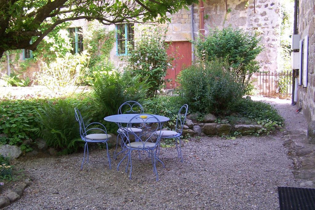 Salomony Chambre D'Hotes Marcols-les-Eaux Esterno foto